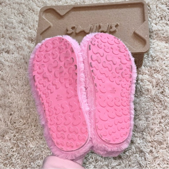 Skims Faux Fur Slippers - Petal - Picture 6 of 6